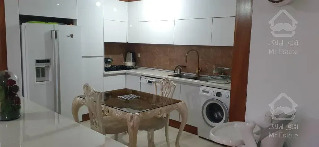 اپارتمان۱۵۰متری ۳خواب، قابل تبدیل، فول امکانات، خوش نقش،لوکیشن عالی