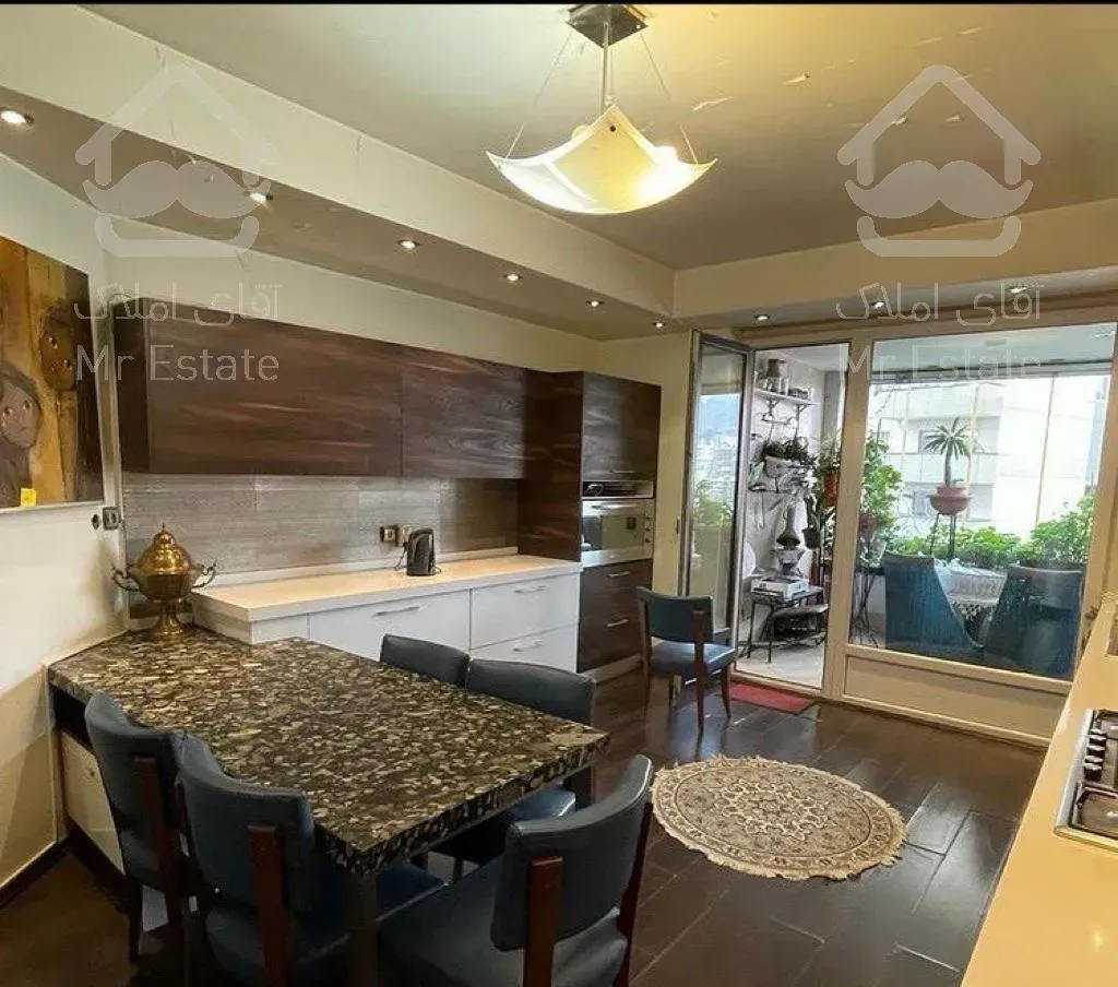 ۱۹۰ متر سه جهت نور/ خیابان سپند