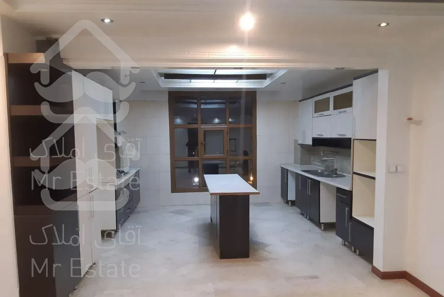 103متر،مشاعات فول سنگ،پلان بدون پرت دارای پاسیو