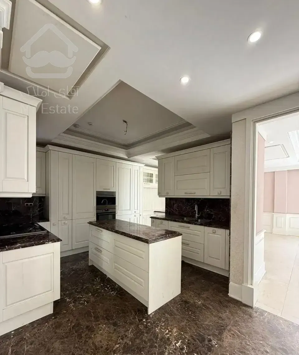 فرشته ۲۱۰ متر مینیمال