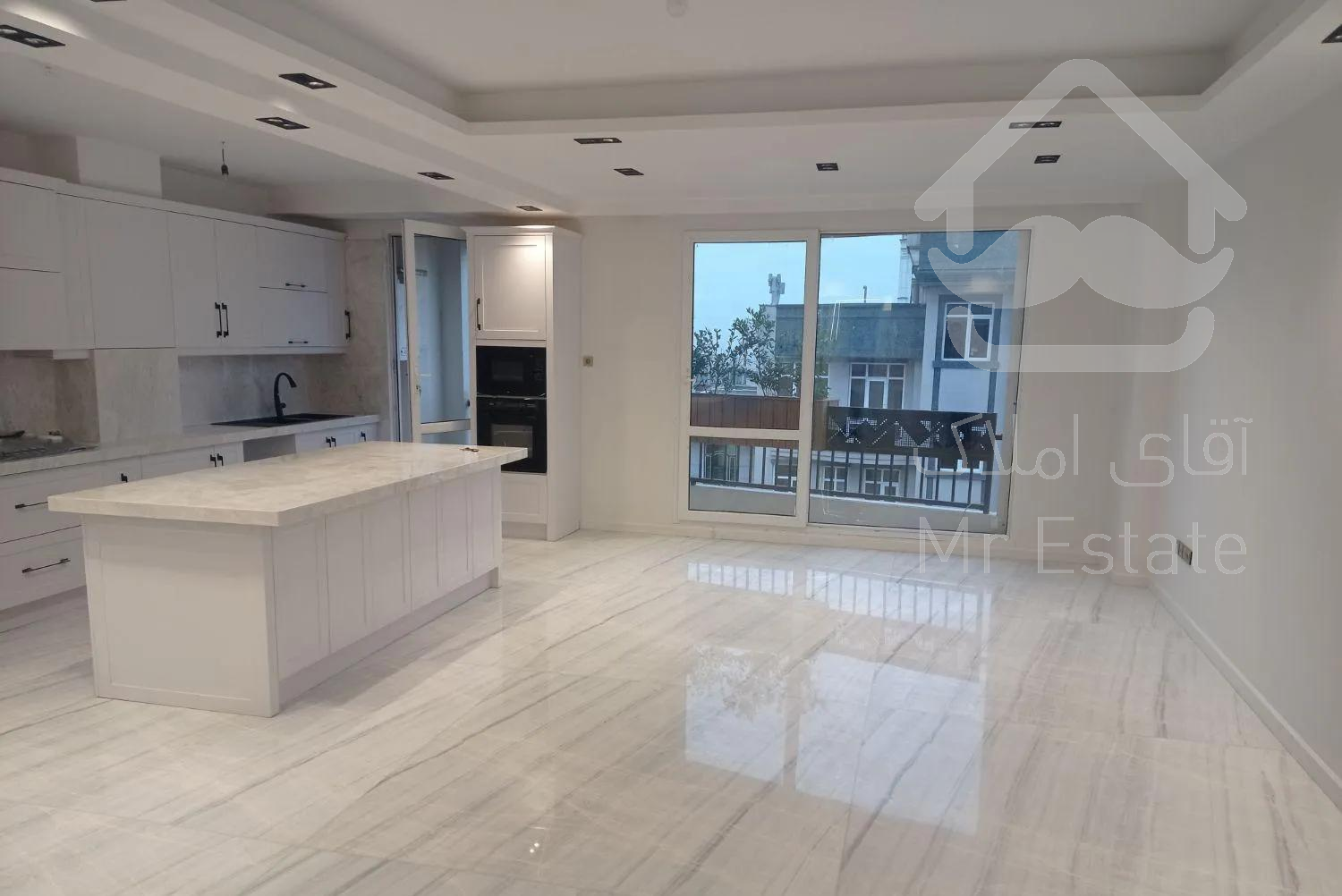 ۱۰۲ متر ،۲ خوابه سالن پرده خور،محله اعیان نشین