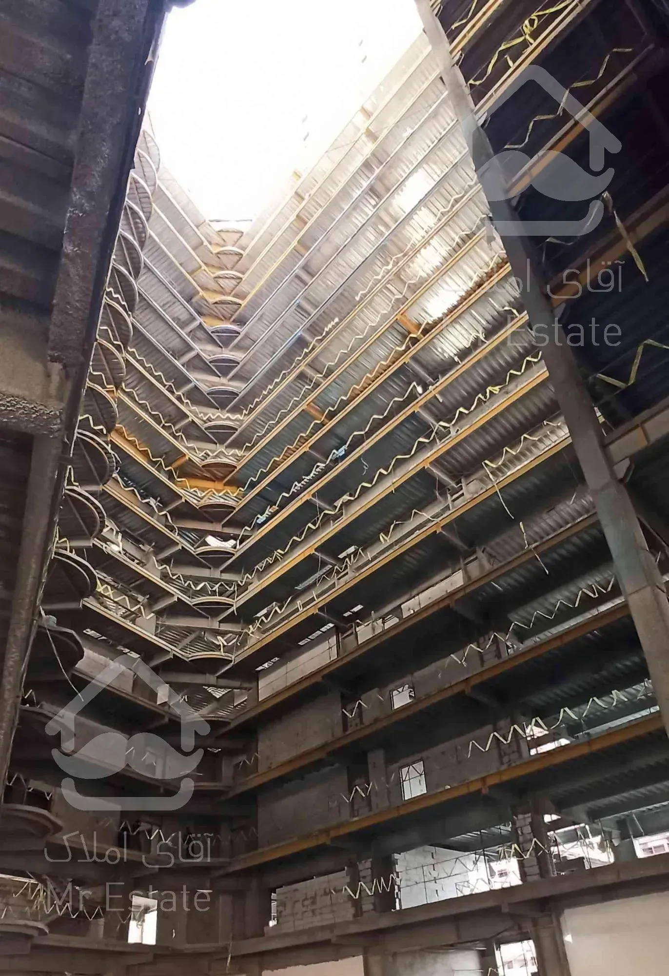 پیش فروش واحد مسکونی دربرج بلند و جذاب مرجان