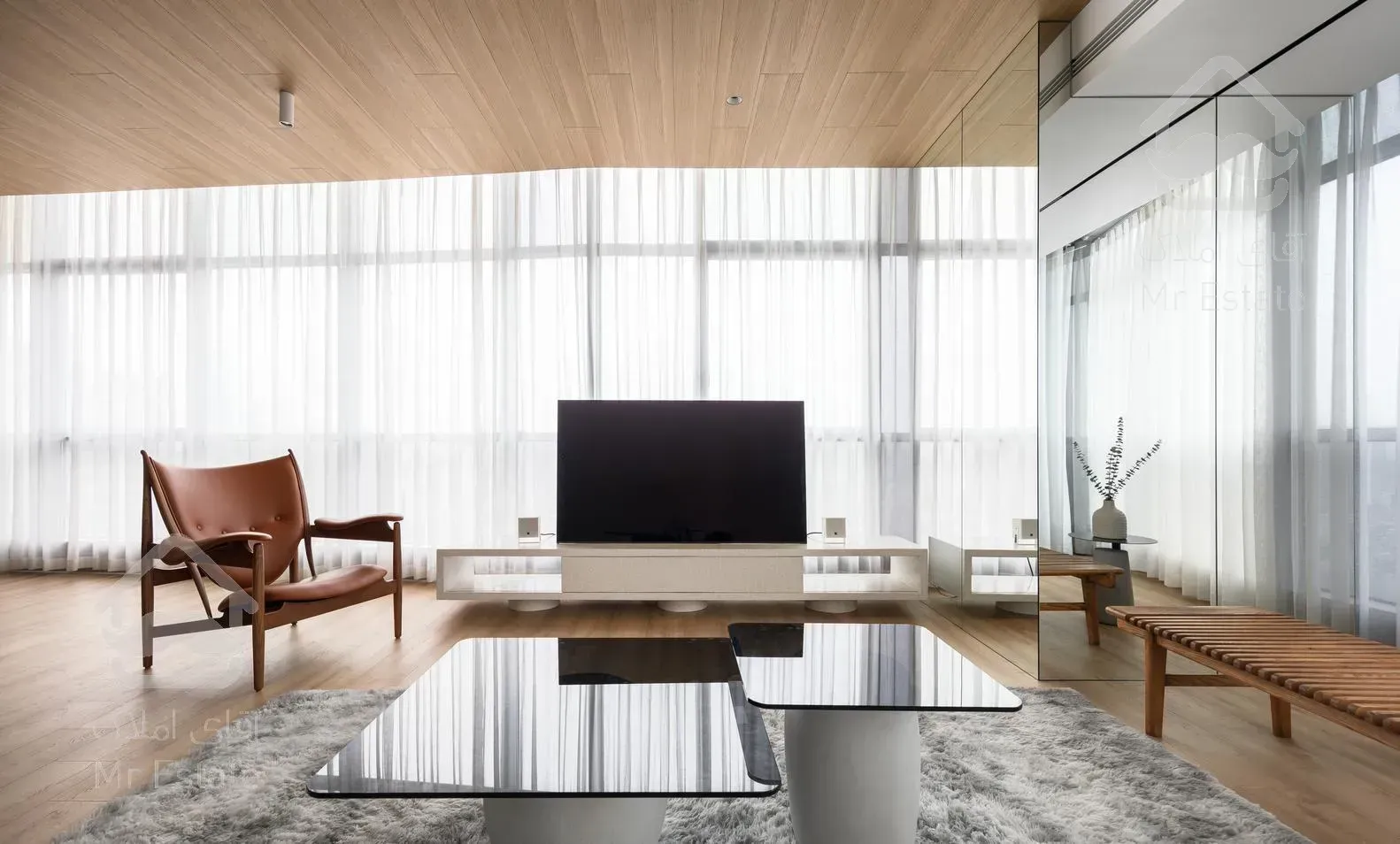 فرمانیه، ۳۰۰ متر برج باغ لوکس