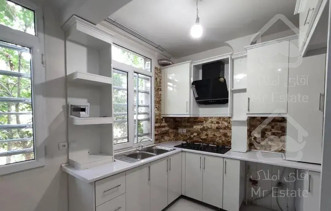 فروش واحد ۱۸۱ متر /تک واحدی/ در فرمانیه