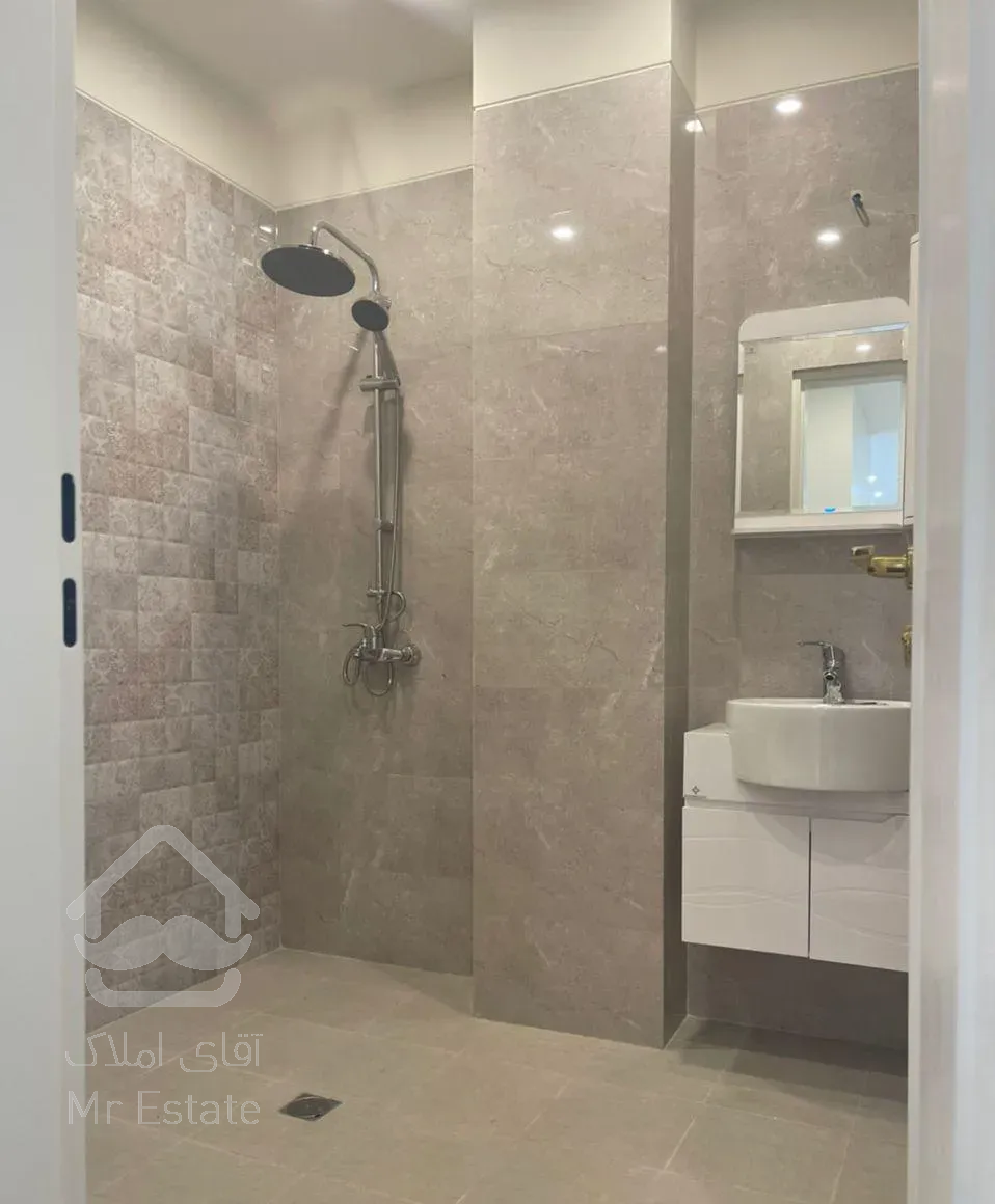 ۱۵۰متر۳خوابه مطهری لارستان