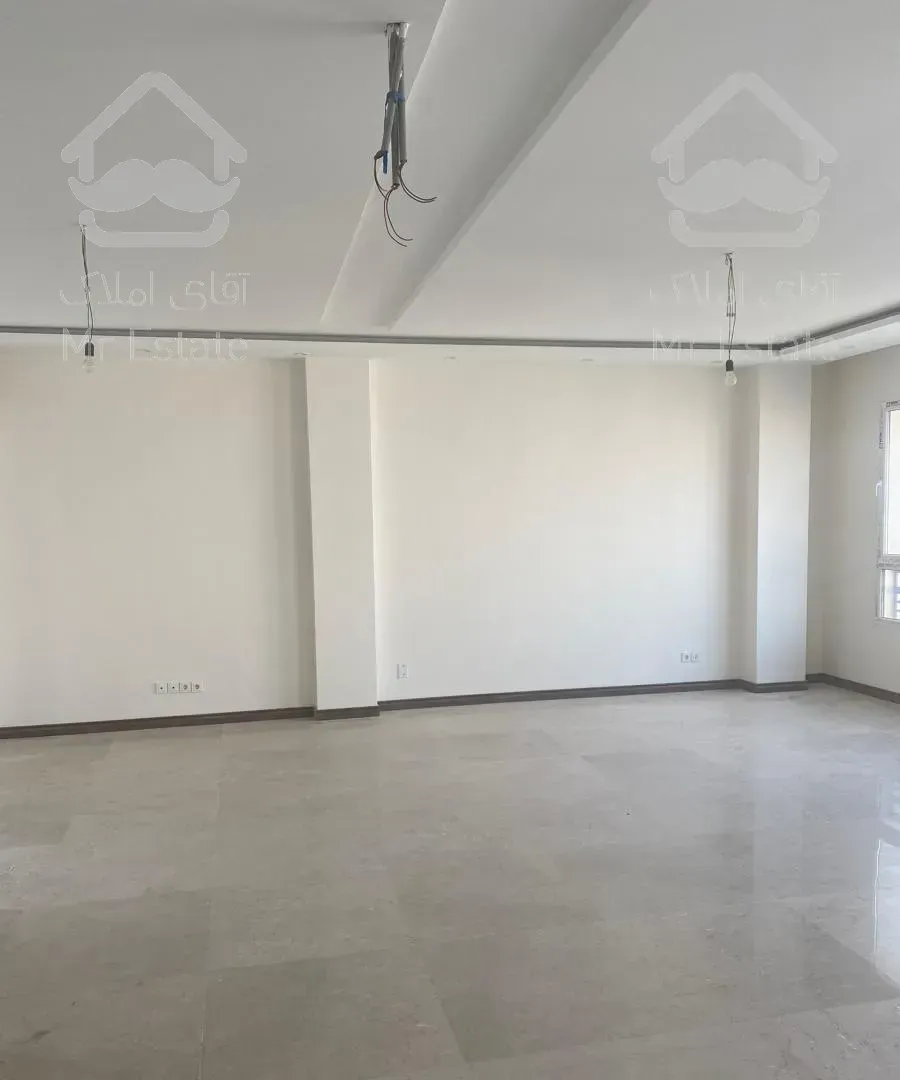 ۱۸۰متر سه خواب /میدان ونک