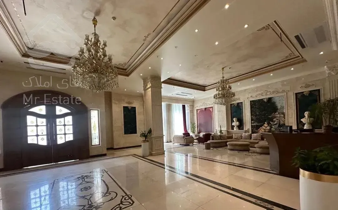 زعفرانیه ۱۹۰متر/پاگرد اختصاصی/۲ پارکینگ/فایل شخصی