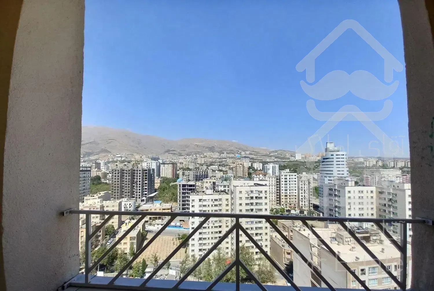 ازگل ۹۶ متر دو خواب ویو ابدی