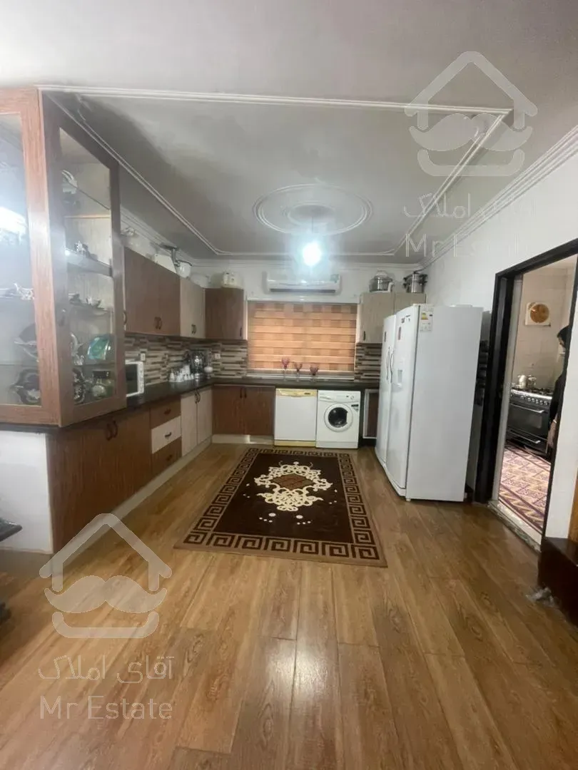 فروش خانه دوبلکس. تهاتر با آپارتمان. 3 خواب. باغ. شخصی‌ساز.