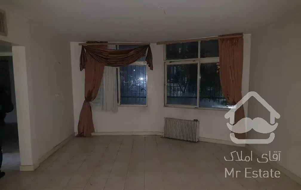 میرداماد جلفا۹۵متر ۳خواب طبقه اول