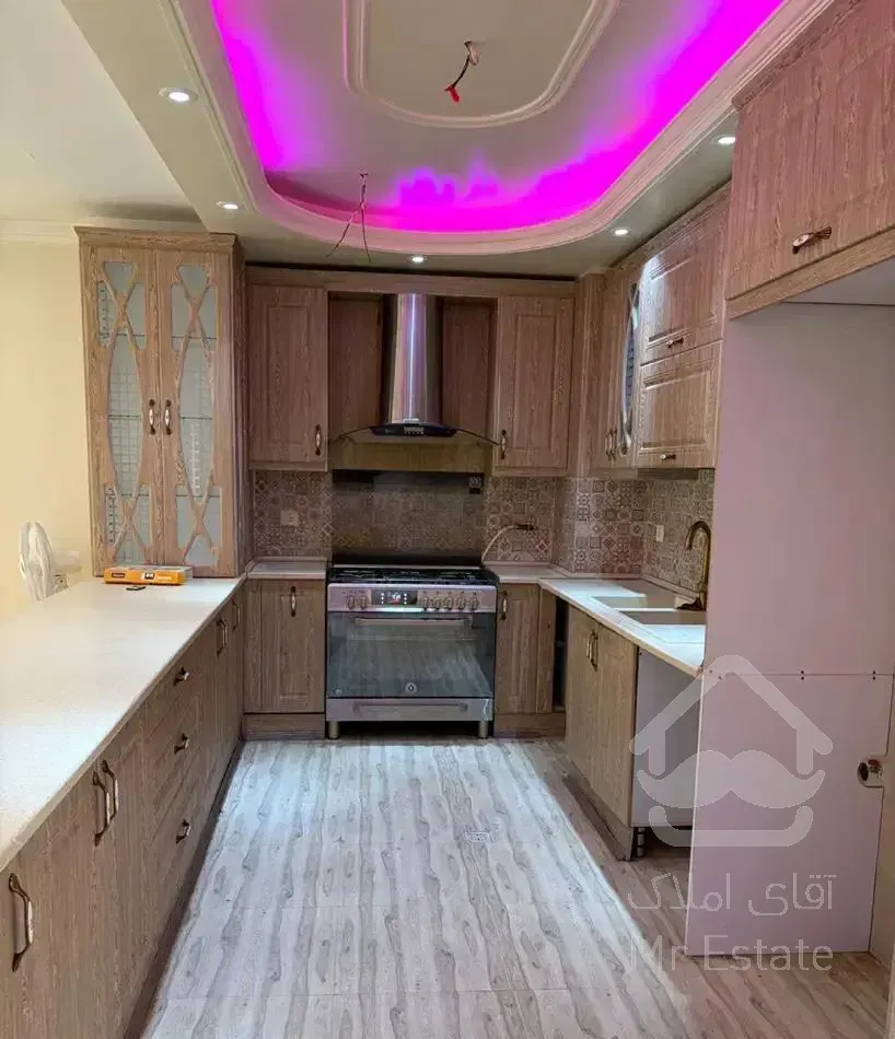 منطقه۵ پونک غروی شرقی برج یاس۱۳۵متر سه خواب