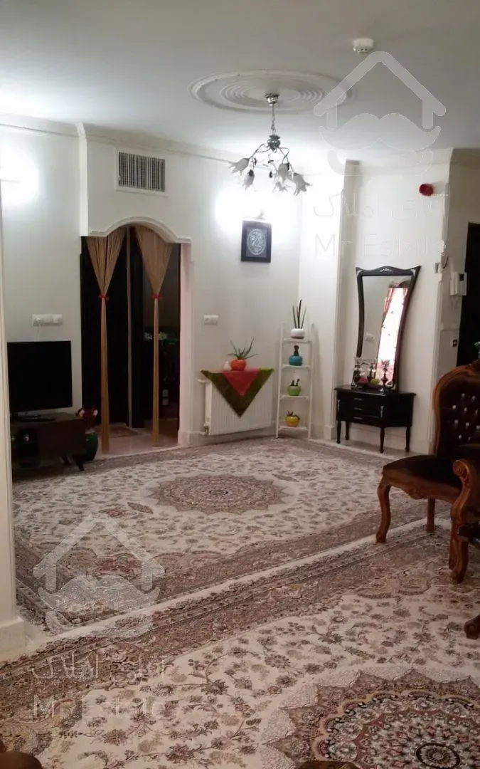 آپارتمان ۷۶ متری  دو خواب  طبقه چهارم