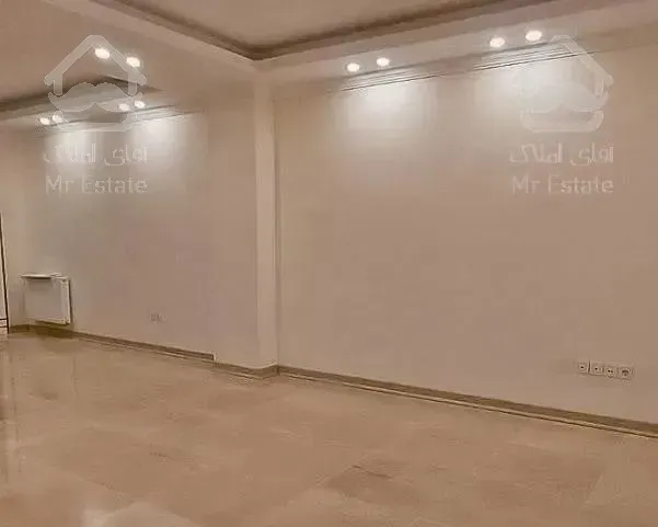 100متر نوساز باانباری بزرگ متروصادقیه