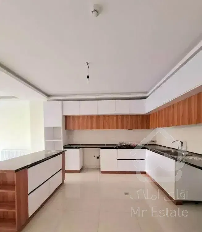 آپارتمان نوساز در طالقانی/ بلوار برند