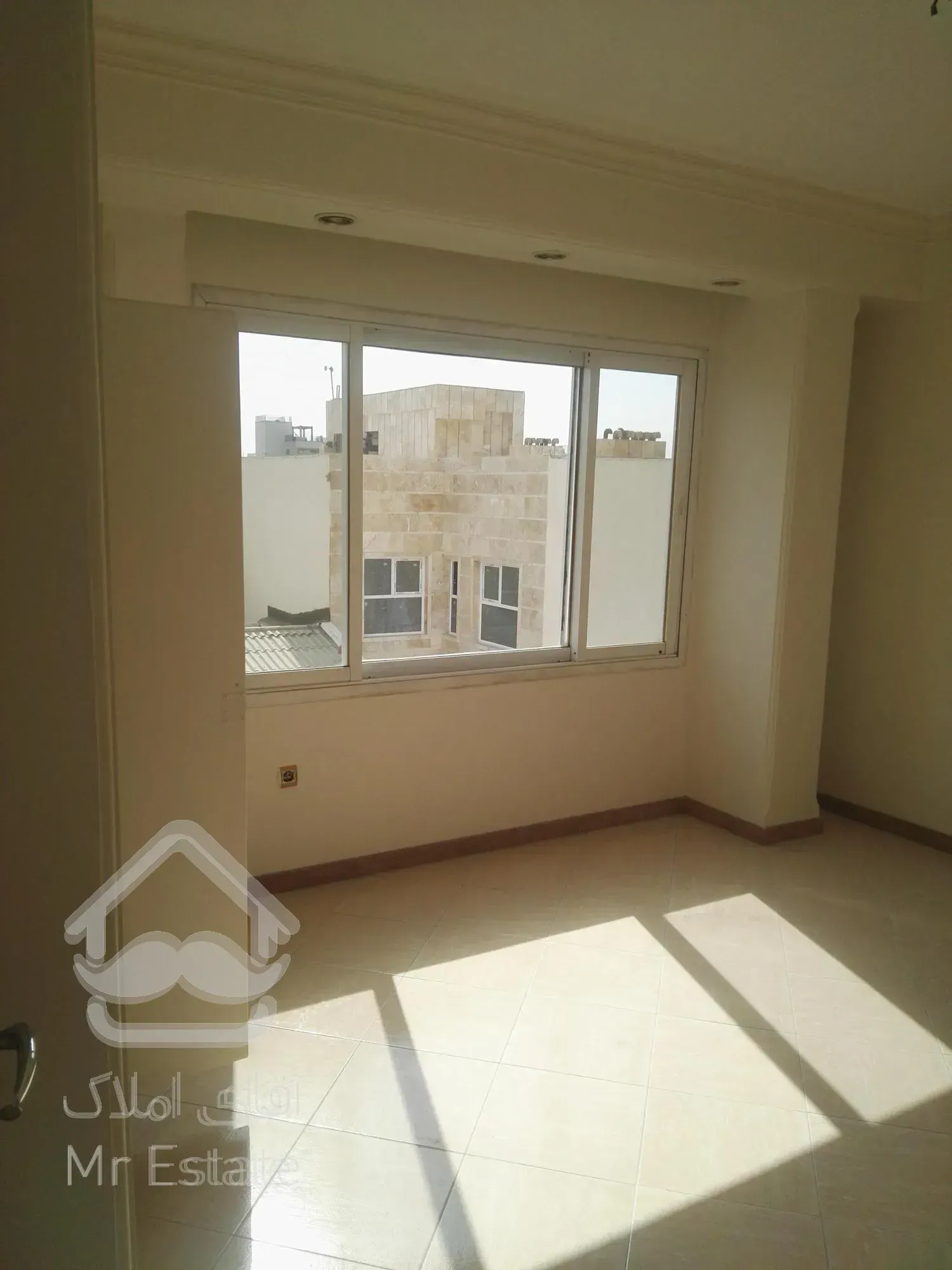 زعفرانیه ، فرعی دنج ، ۲۲۵ متر