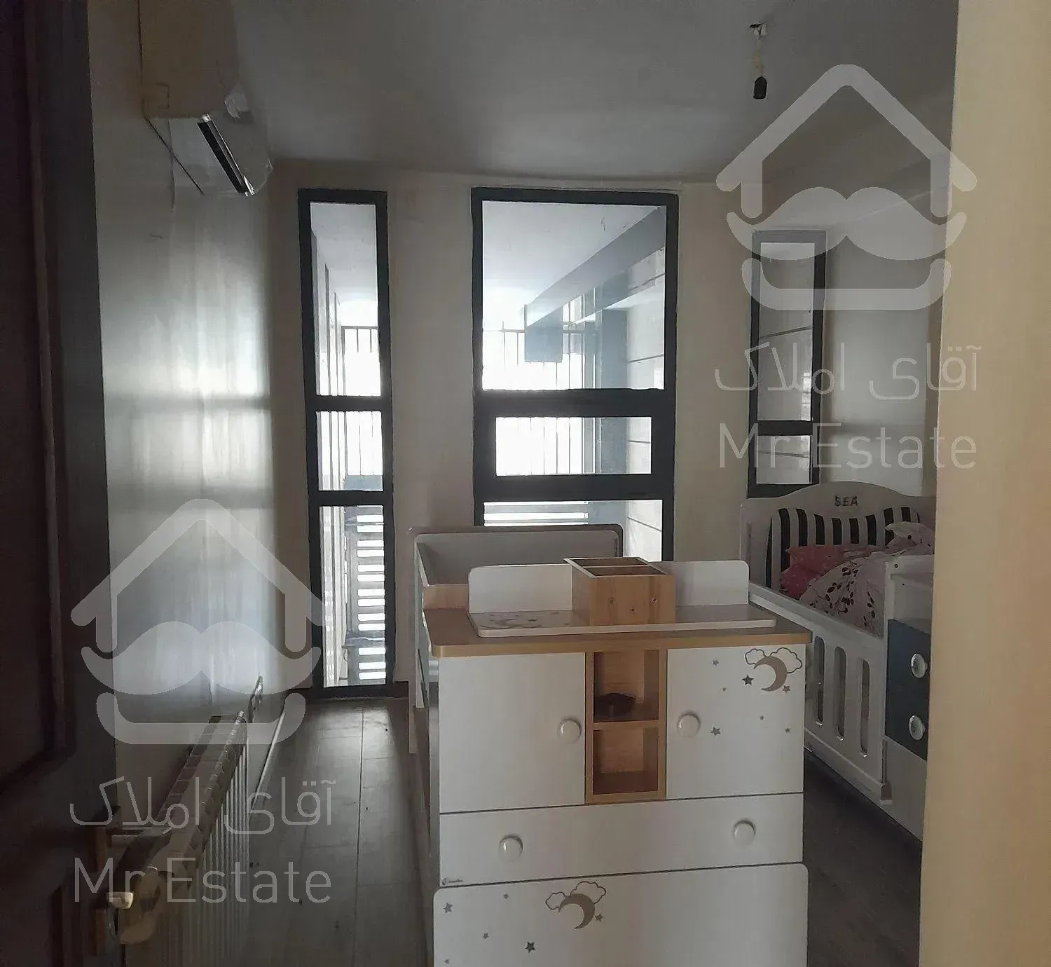 آپارتمان ۱۶۰متر*اندرزگو*تراس/چیدمان/