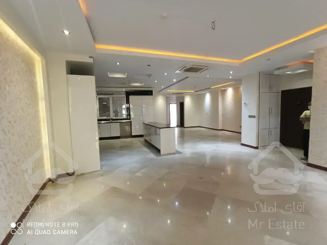 230 متر در بهترین لوکیشن کامرانیه