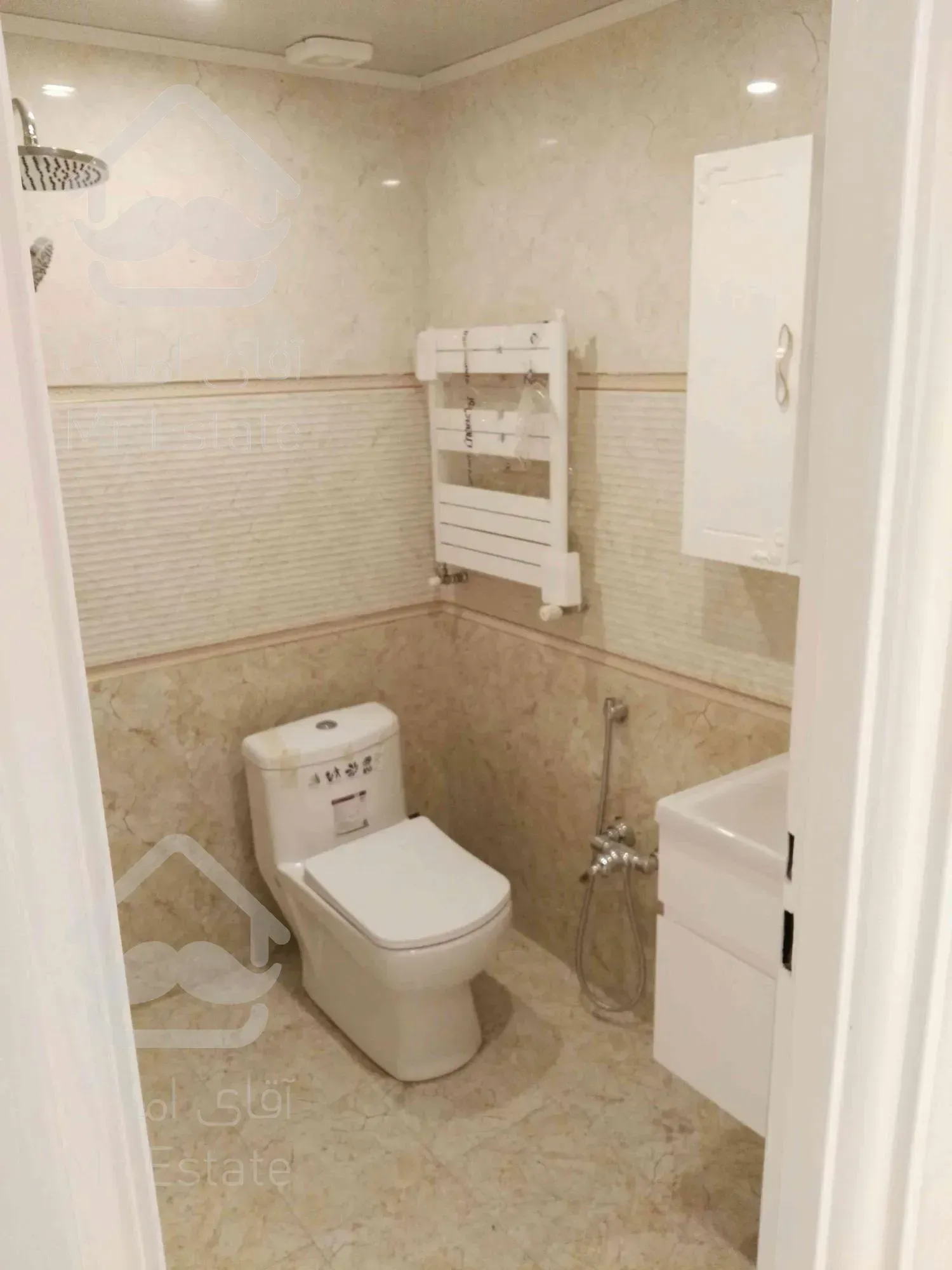 ۷۵ متر نوساز سوپر لوکس بلوار فردوس شرق