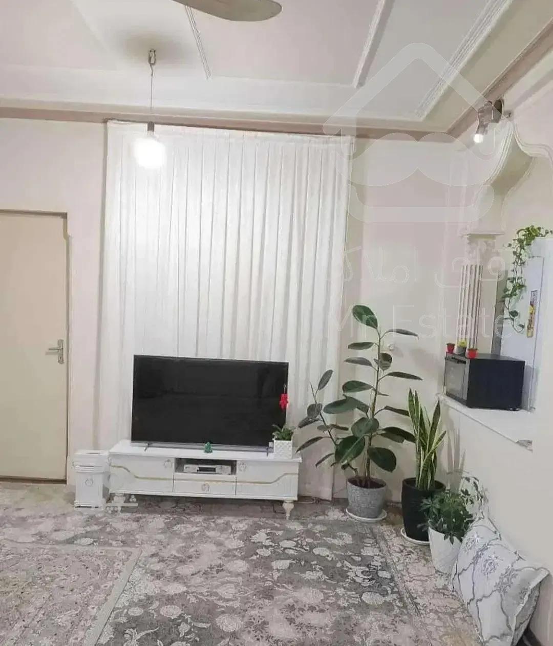 منزل همکف عبور جدا بسیج متراژ ۸۰ متر تمیز