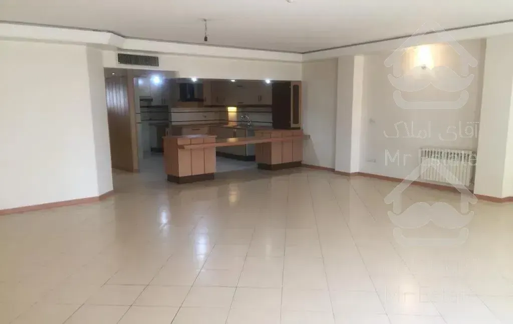 آپارتمان ۱۹۰متری سه خواب در باغدریاچه