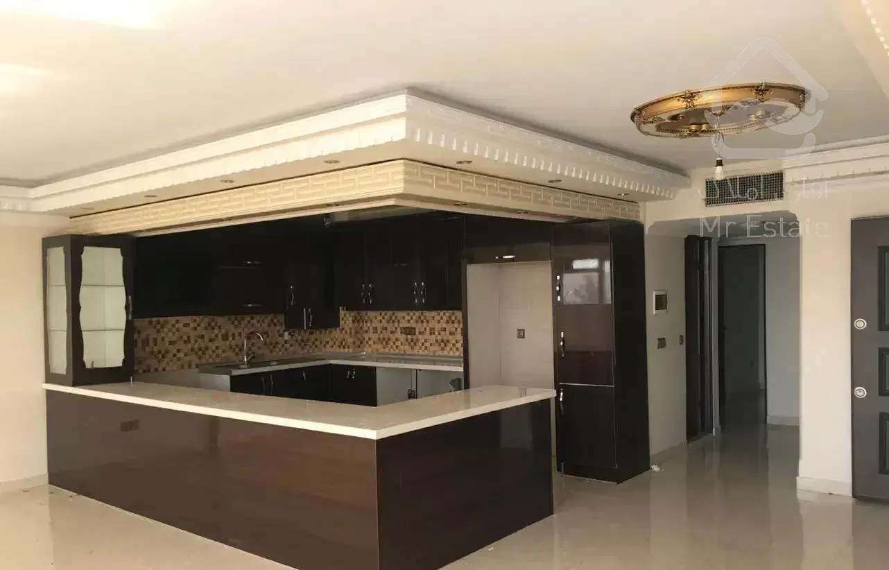 آپارتمان ۱۵۵ متر با ویو و نورگیر شهر لواسان