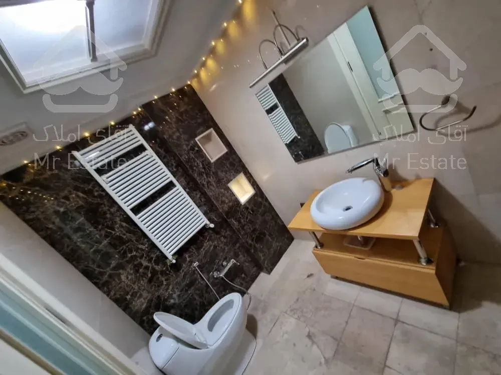 ۳۵۰ متر / ویلایی ۱ از ۲ / شهرک غرب / مارکدار / تراس قابل چیدمان / ۲P