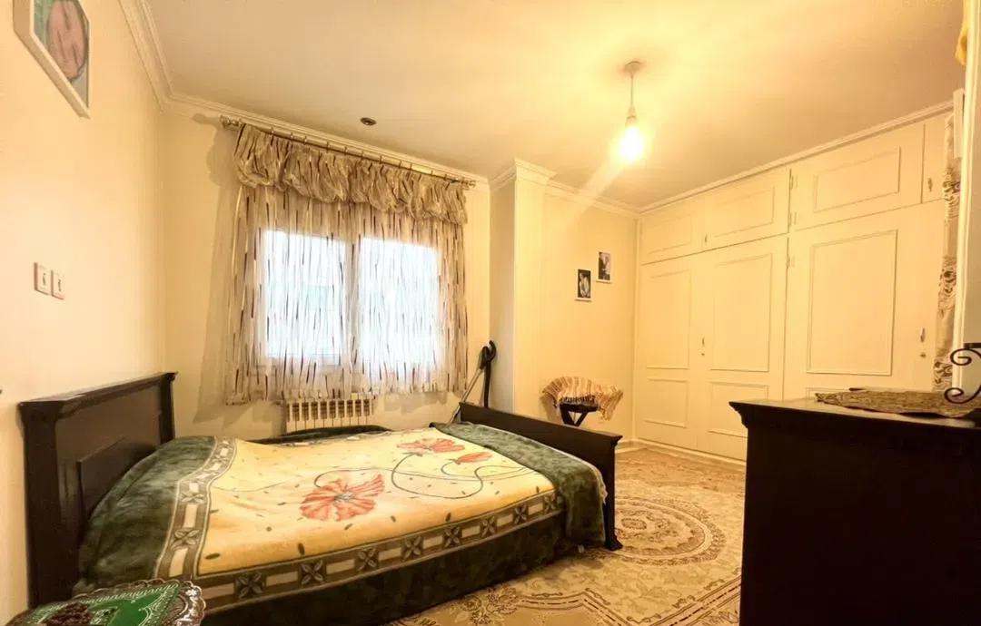 ۱۳۰ متر فرمانیه شرقی چند ساله