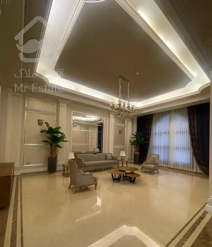 فروش آپارتمان ۲۲۰ متری ۳ خوابه در فرمانیه سنبل