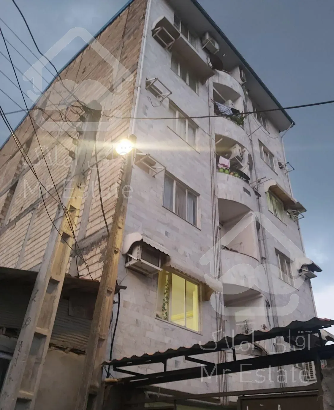 فروش اپارتمان طبقه ۲  پشت فرمانداری