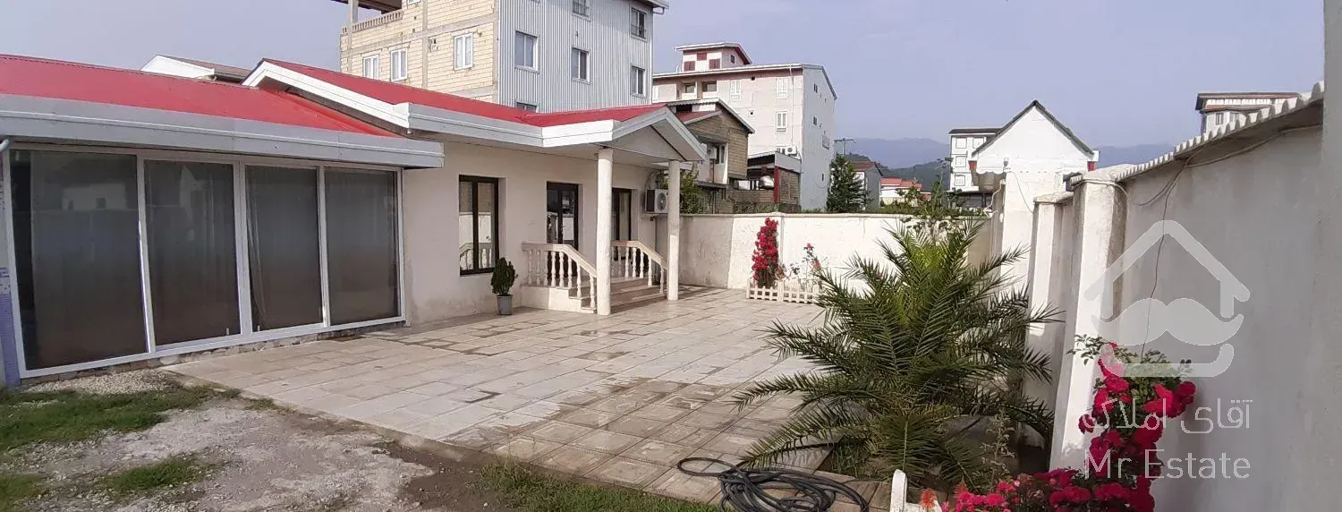 ویلا استخر دار دربستی نوساز و شیک