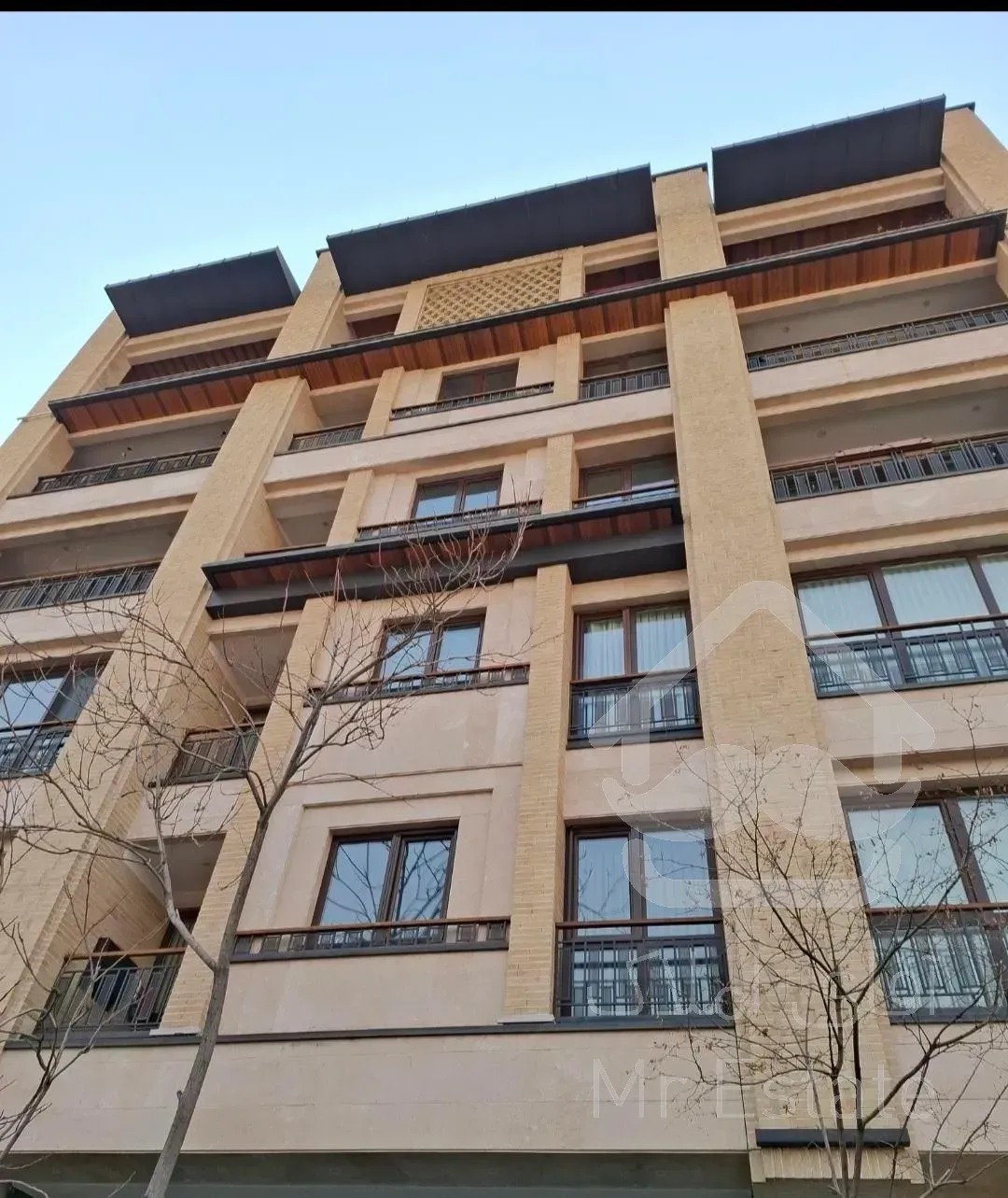 اقدسیه آجودانیه ، فروشنده ترین ( ۲۰۱ متر ۳ خوابه )