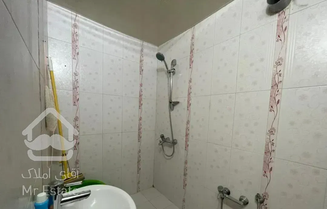 ۱۴۴ متر تک واحدی پیروزی