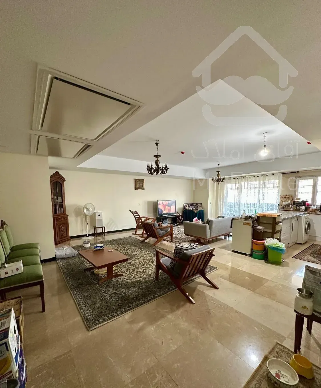 اجاره واحد دو خوابه ۱۳۰ متری در شهرک چیتگر