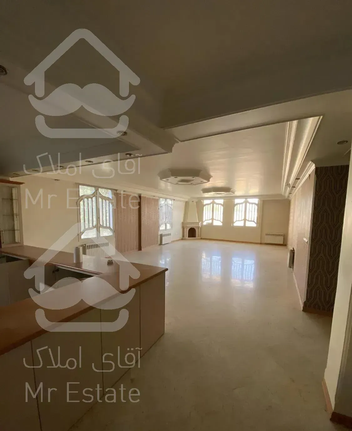 اپارتمان ۲۳۵متری/چهار خوابه/هروی تاپ لوکیشن