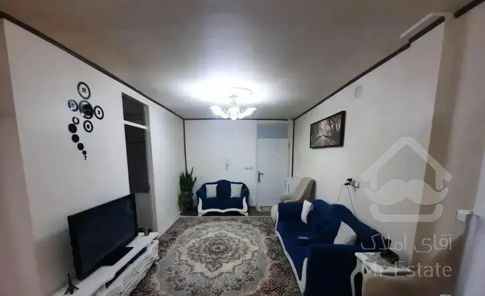 ۷۰ متری  طبقه ۵  آپادانا ( واصلی )