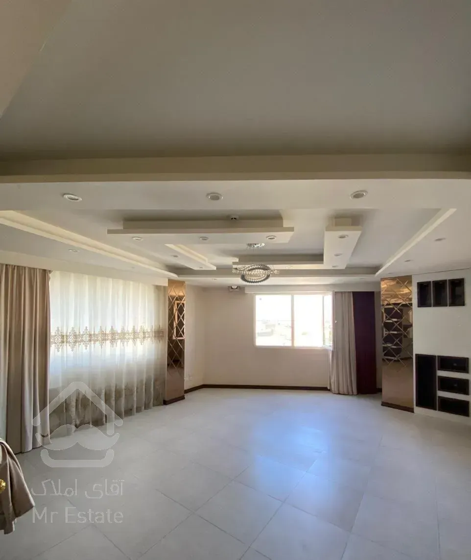 فروش آپارتمان ۱۲۰ متری ۲ خوابه در شهرک ولیعصر