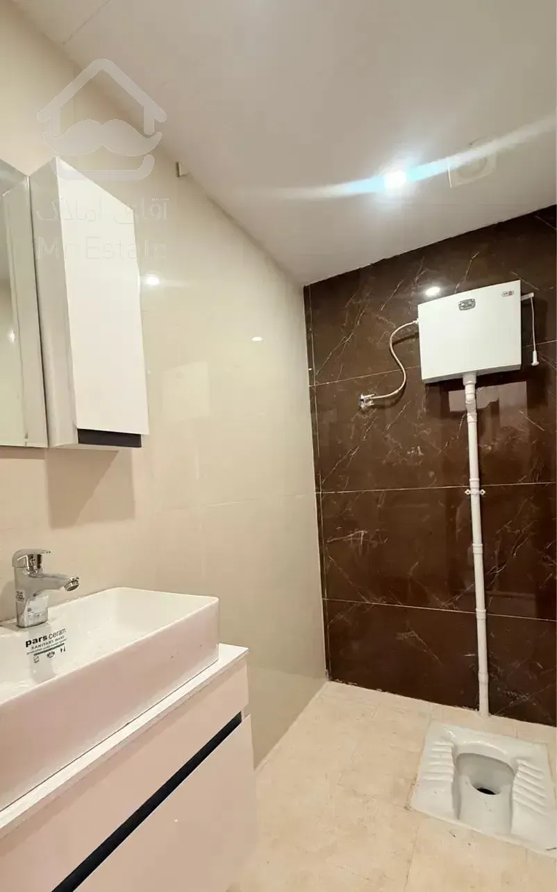 فروش واحد ۱۲۰ متری نوساز و سند آماده در رادیودریا