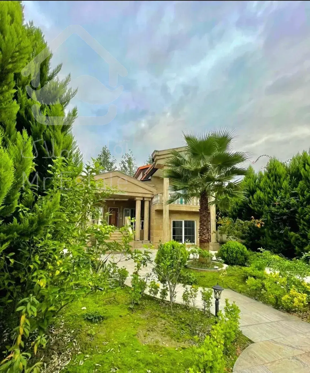 فروش ویلاباغ جنگلی300مترفول مبله*زیرقیمت/سندششدانگ