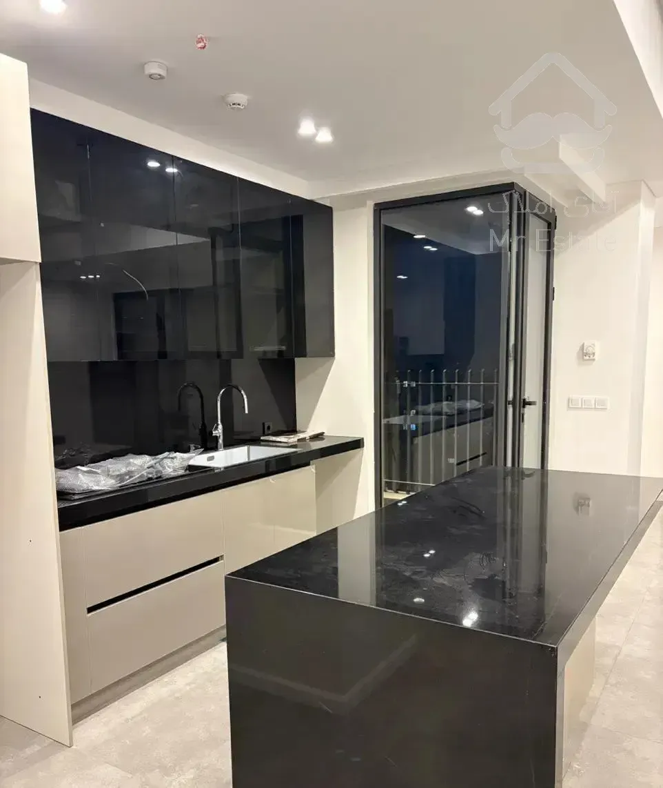 ۱۳۸متر سعادت آباد/مدرن و مینیمال/نوساز