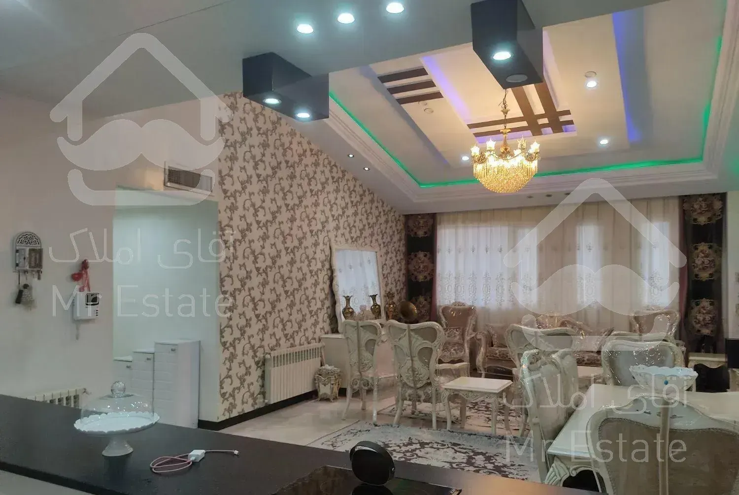 تک برج ۱۷۳متری جنوبی مروارید شهر اردستانی چیتگر