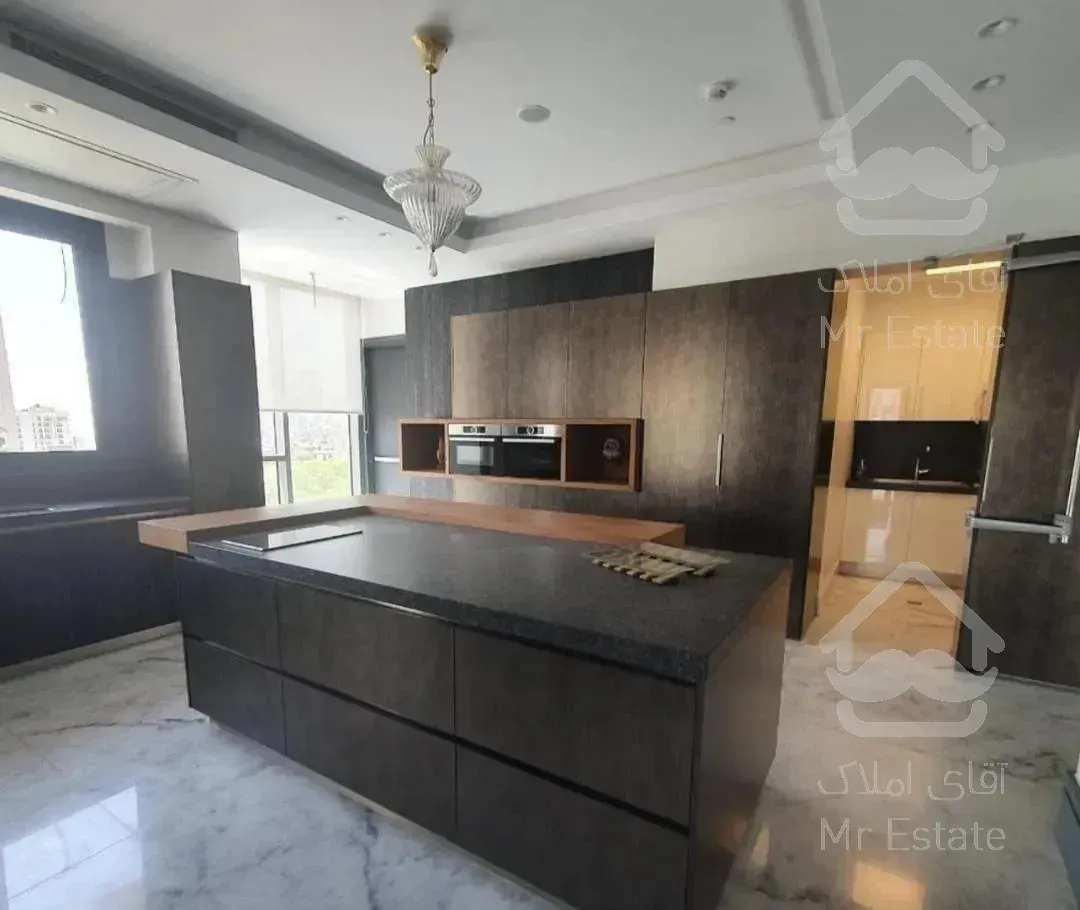 زندگی در شاهانه  عمارت منطقه 5