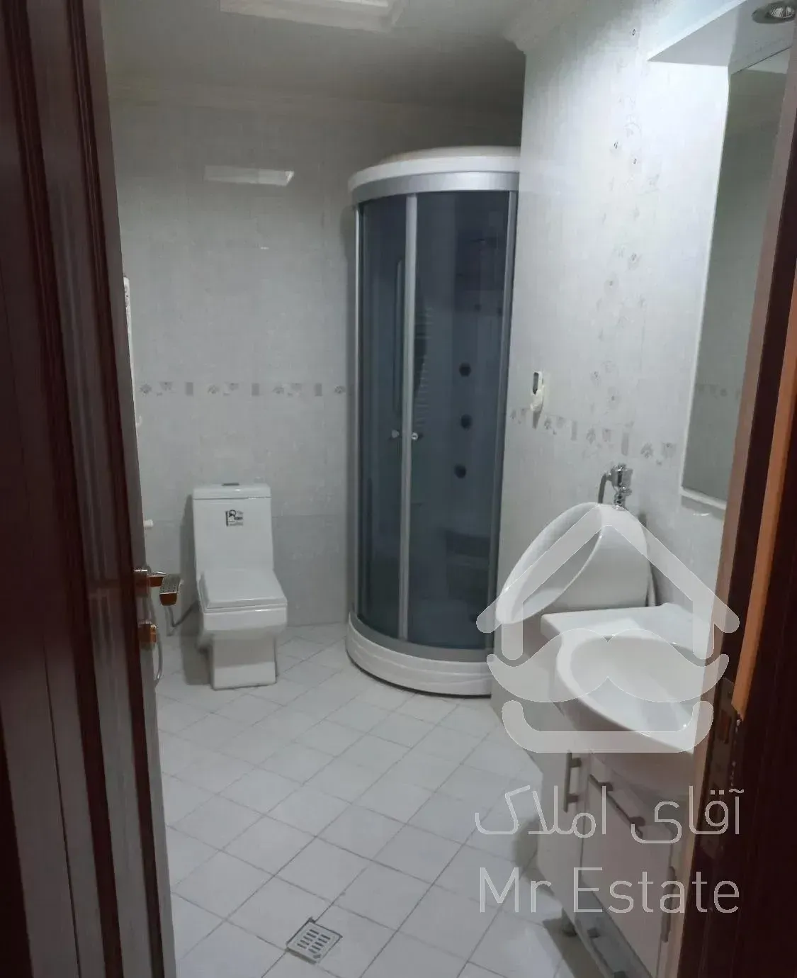 اپارتمان ۱۷۰ متر دروس محسنیان