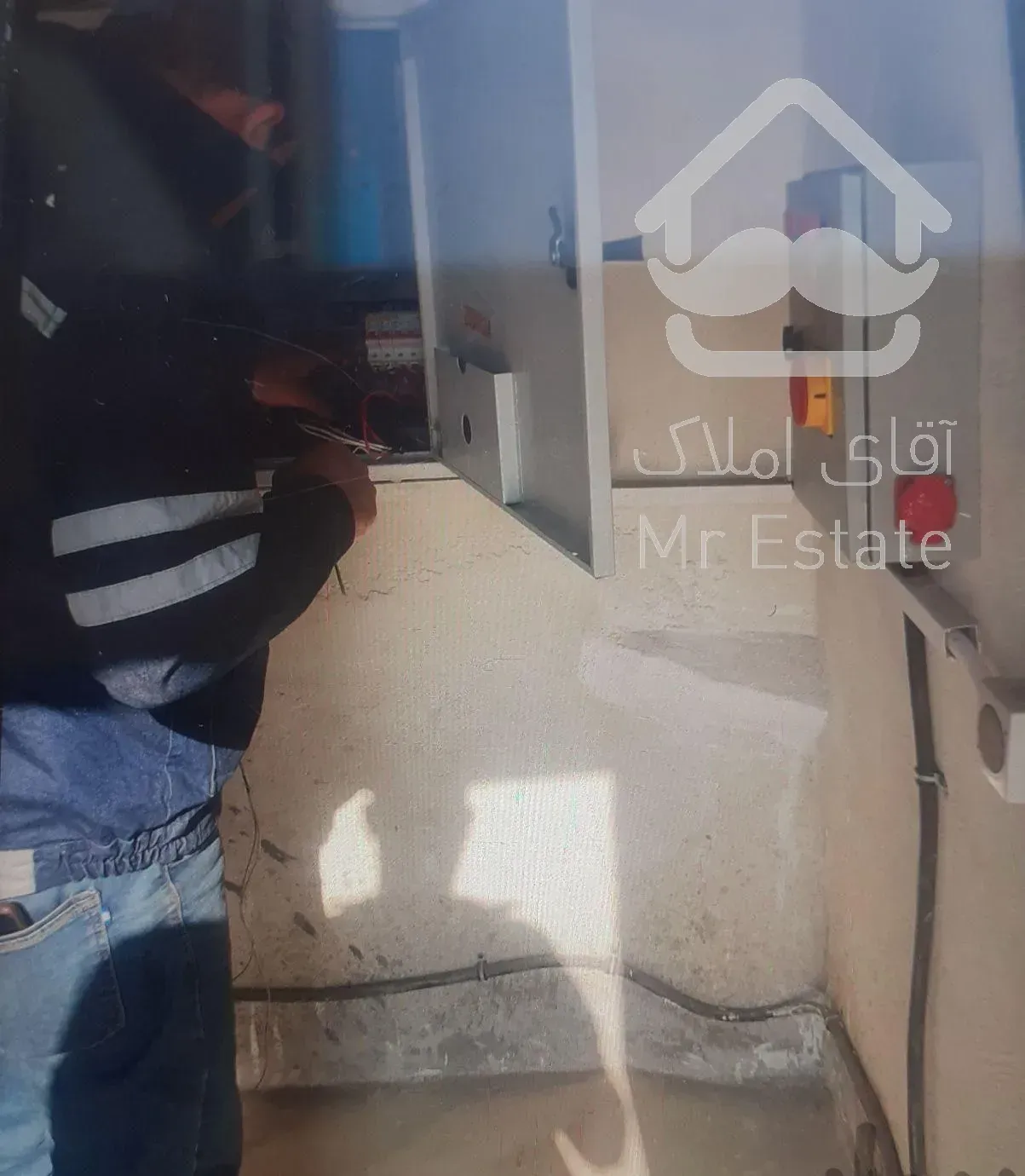 خدمات تعمیر و سرویس نگهداری آسانسور