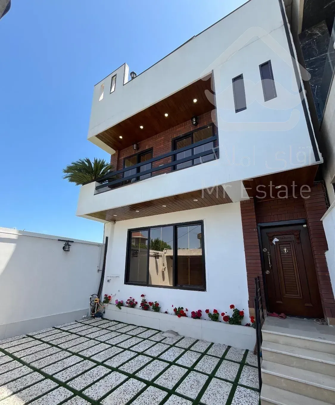 ویلا ۱۵۰ متر تریبلکس فرح اباد ۵۲دو قدمی دریا