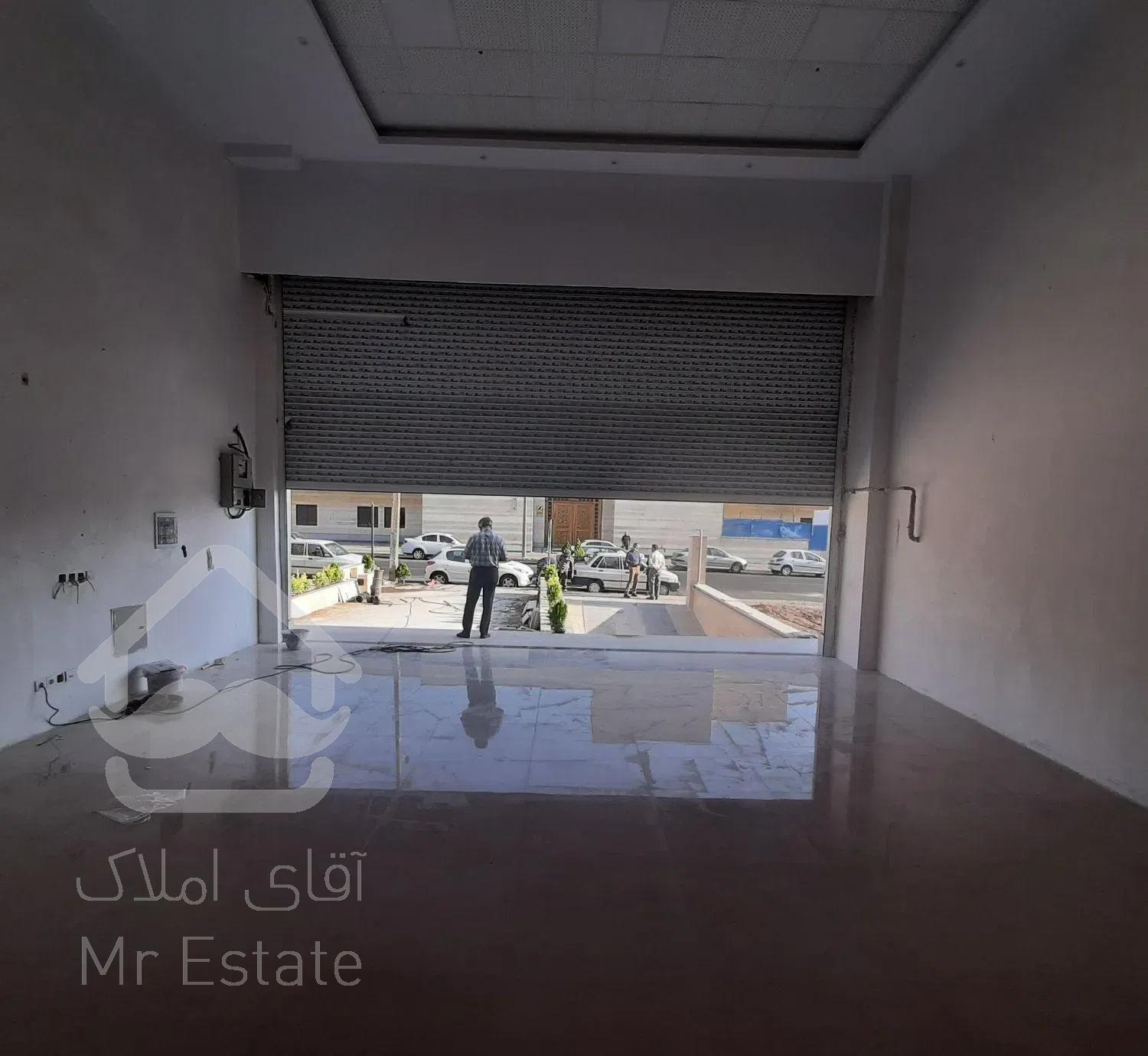 ۲۲۵ متر مغازه نوساز خیابان کاج دریاچه خلیج فارس