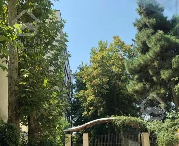 آپارتمان ۲۱۸ متر فرمانیه (تاپ لوکیشن) ۲پارکینگ