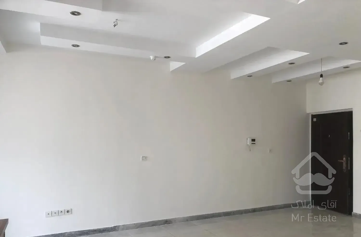 ۹۰متری / فول / ۲ خواب / املاک داداشی