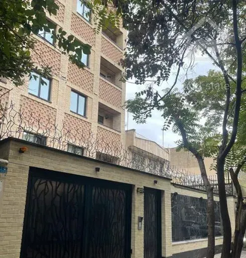 ۸۶ متری کلید نخورده  شیک دروازه شمیران فخراباد