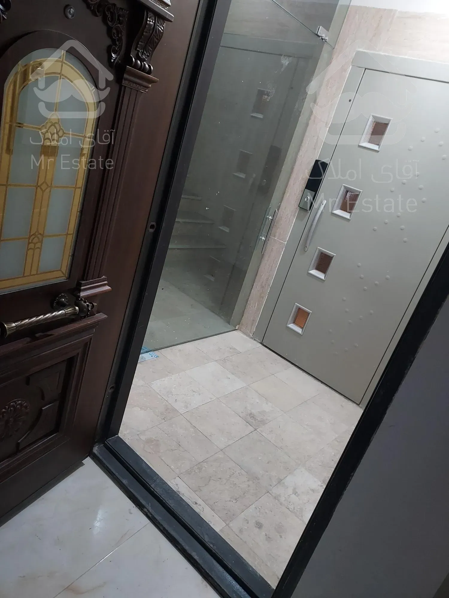 آپارتمان نوساز ۱۵۰ متر سه خوابه زیر قیمت