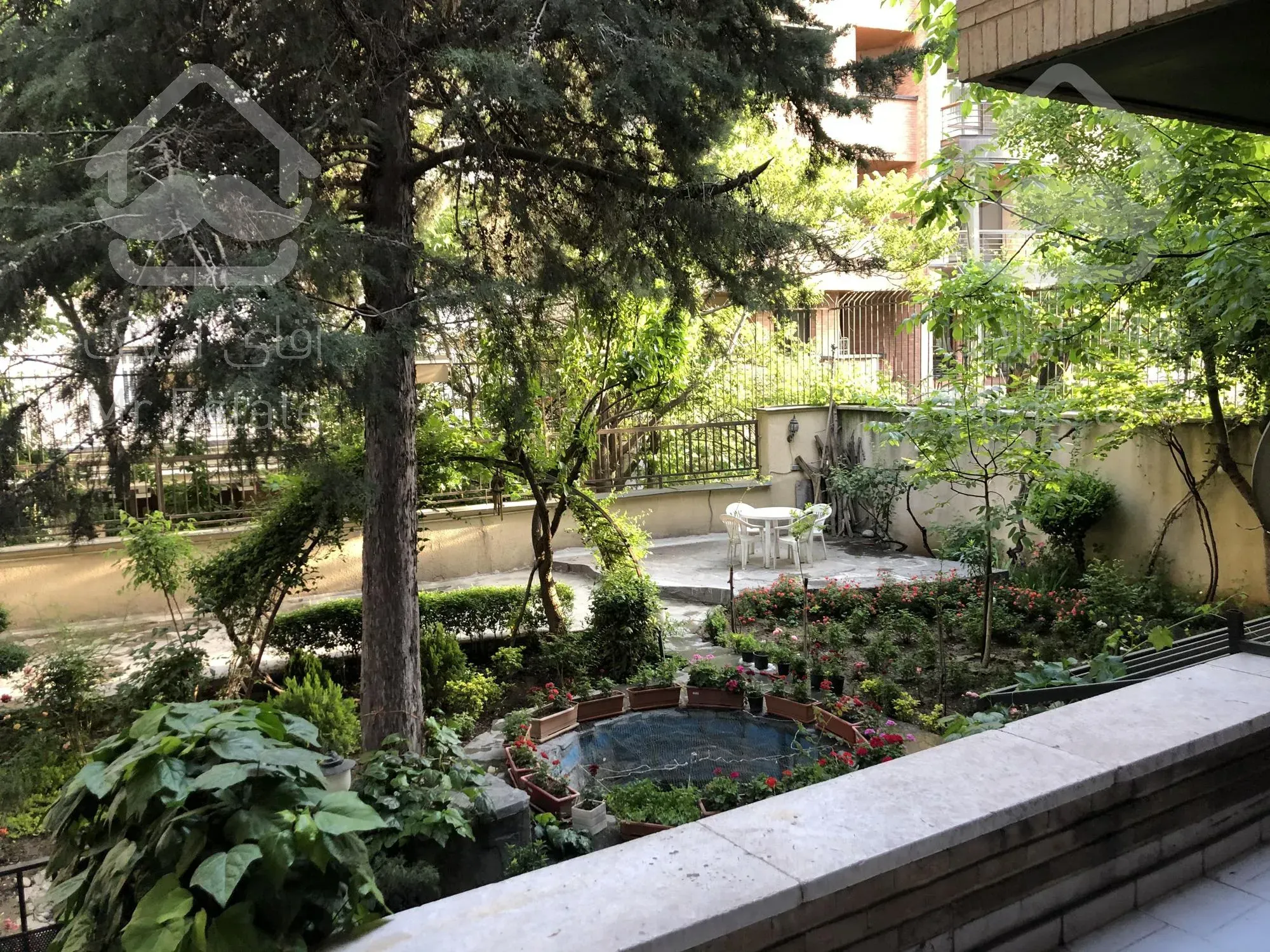 رهن و اجاره ویلایی ۲۲۰ متر ۳ خوابه نیاوران